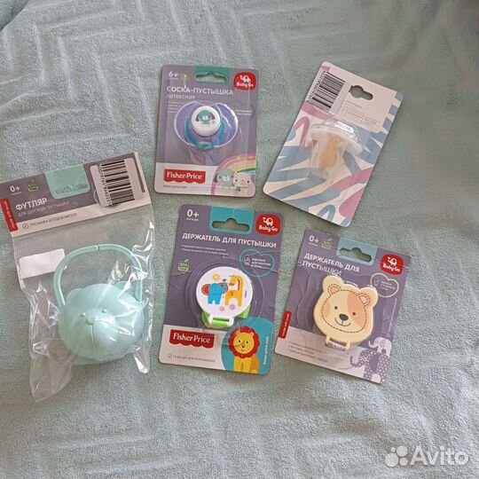 Соска пустышка, держатель и контейнер