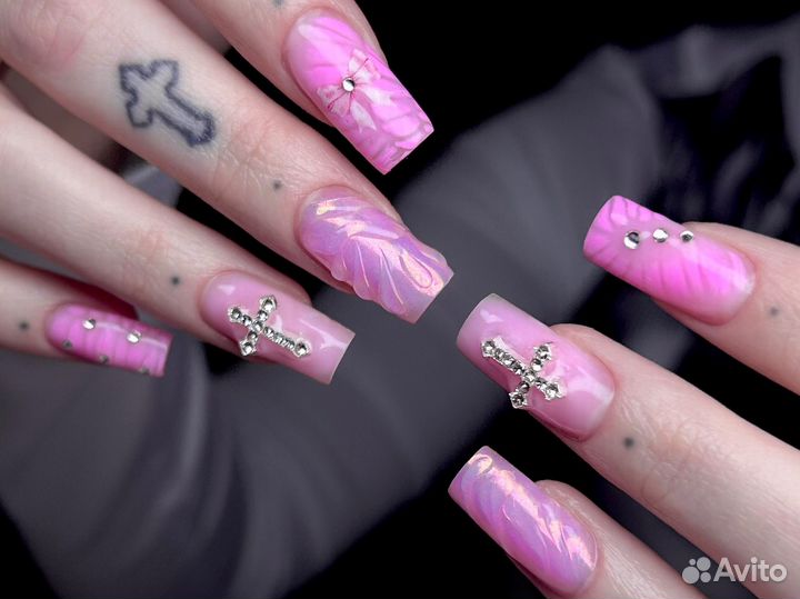 Маникюр, наращивание ногтей