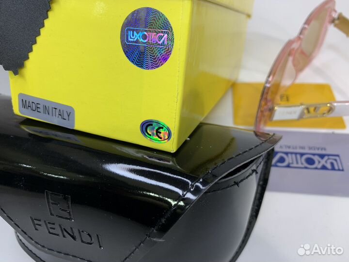 Солнцезащитные очки Fendi в двух цветах оригинал