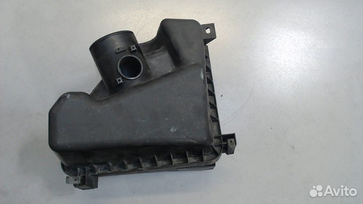 Корпус воздушного фильтра Toyota Auris E15, 2007