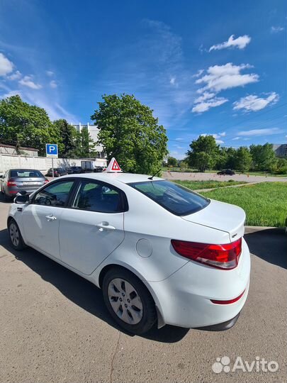 Инструктор на машине киа рио