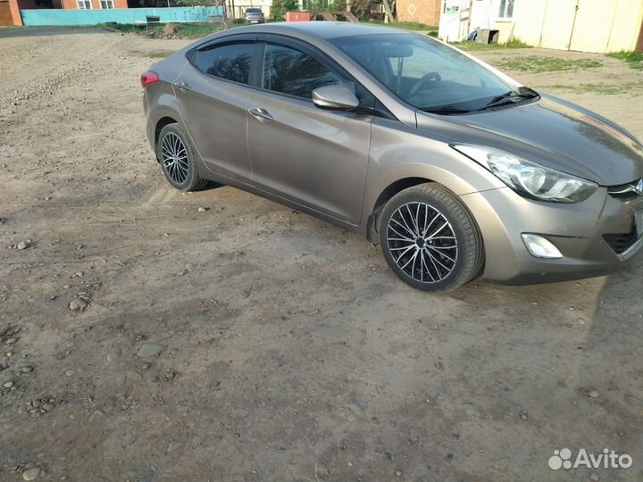 Hyundai Elantra 1.6 AT, 2012, 259 000 км