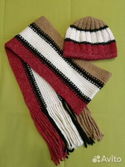 Комплект шапка с шарфом