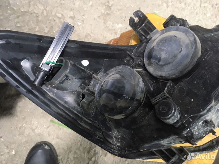 Левая фара на Форд фокус 2 рестайлинг