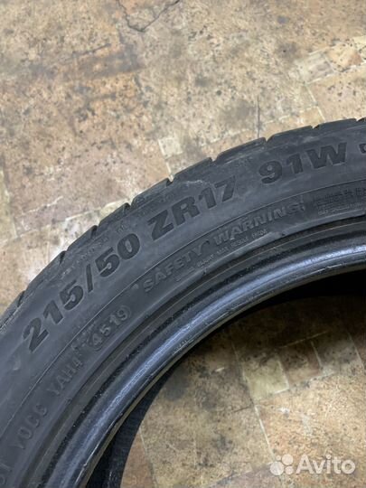 Kumho Ecsta HS51 215/50 R17