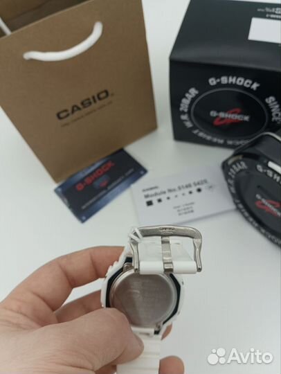 Часы Casio G-Shock GA-2100: белоснежный дизайн