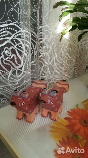 Лисички статуэтка