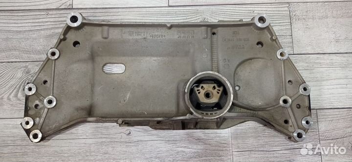 Подрамник VAG