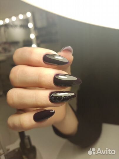 Маникюр и педикюр