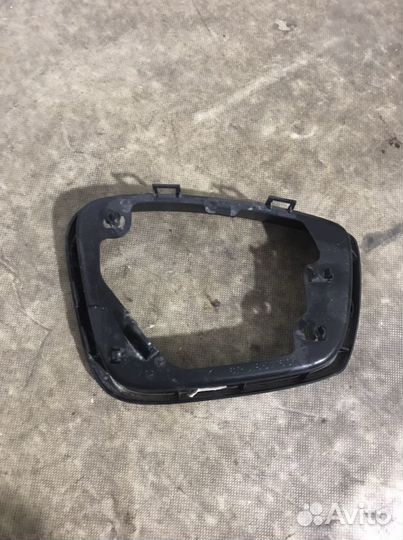 Рамка зеркала Volkswagen Polo 5