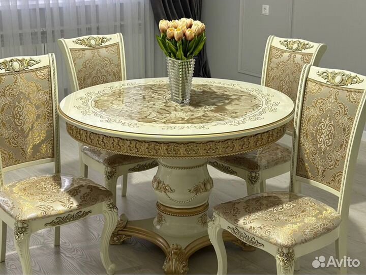 Стол и стулья 32