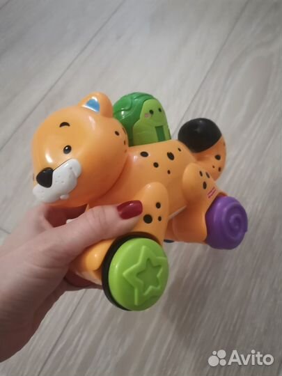 Игрушка каталка Fisher Price леопард ориг
