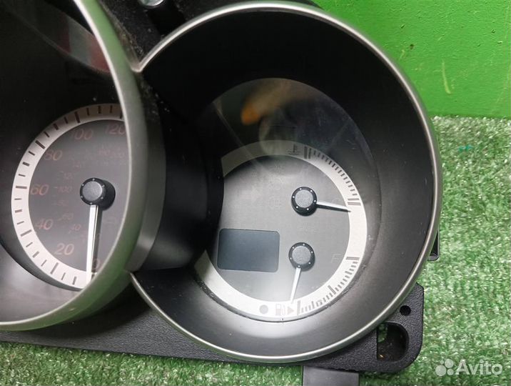 Приборная панель Mazda 3 (BK) 2008