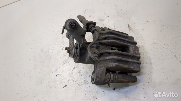 Суппорт Volkswagen Golf Plus, 2011