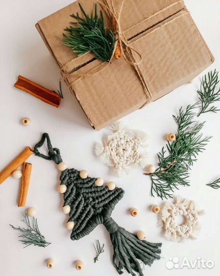 Елочные игрушки макраме ручная работа