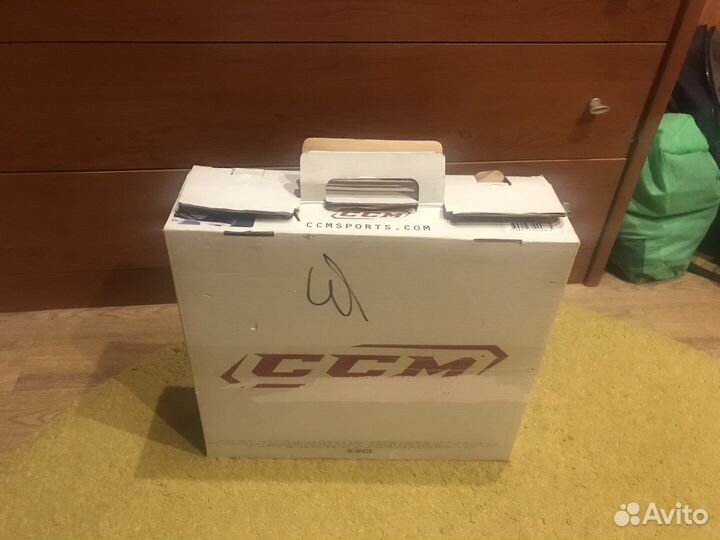 Коньки хоккейные 39размер