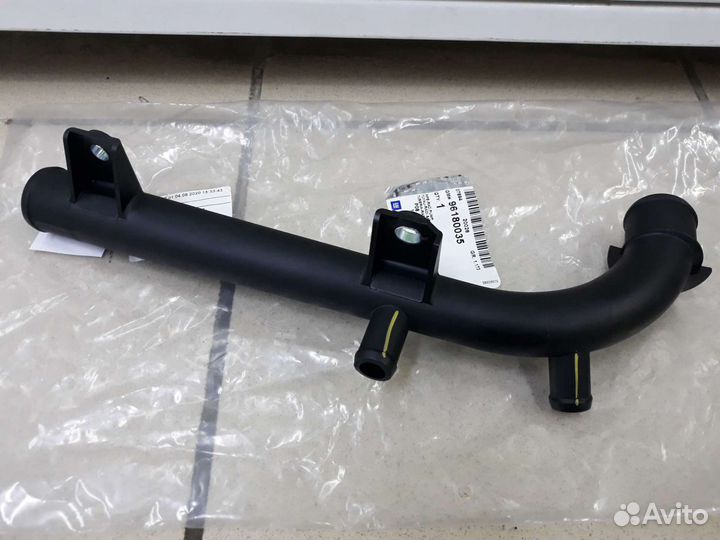 Патрубок тройник на помпу Lanos/Nexia