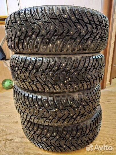 Nokian Tyres Hakkapeliitta 8 185/65 R15 92T