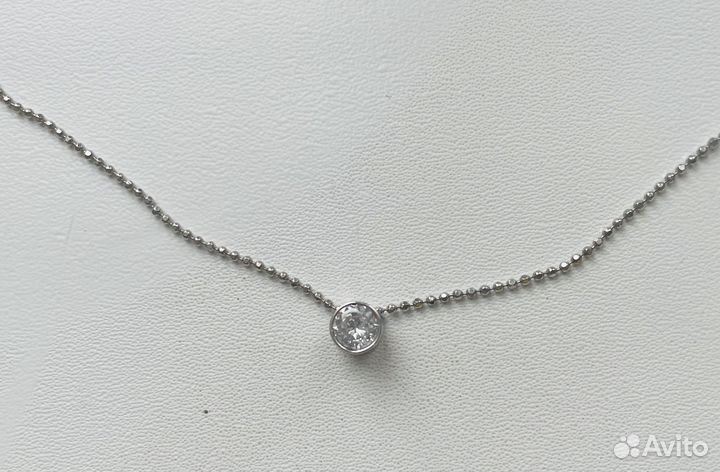 Серебряное колье с камнем