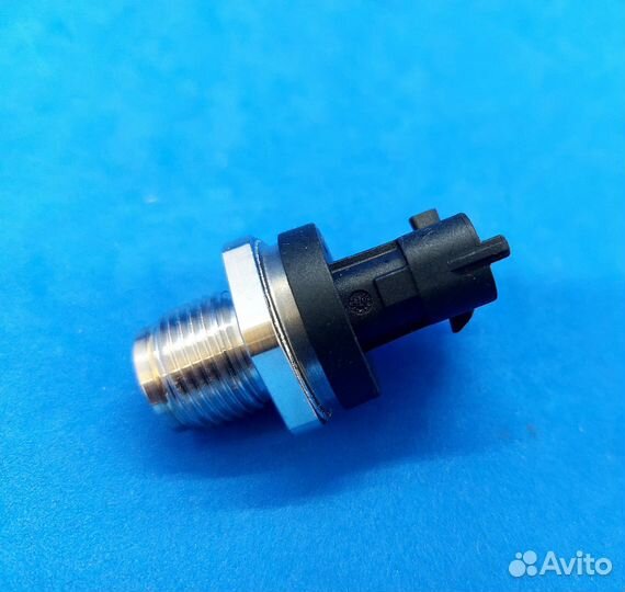 Датчик давления топлива в рампе Е-5 (2000 бар)