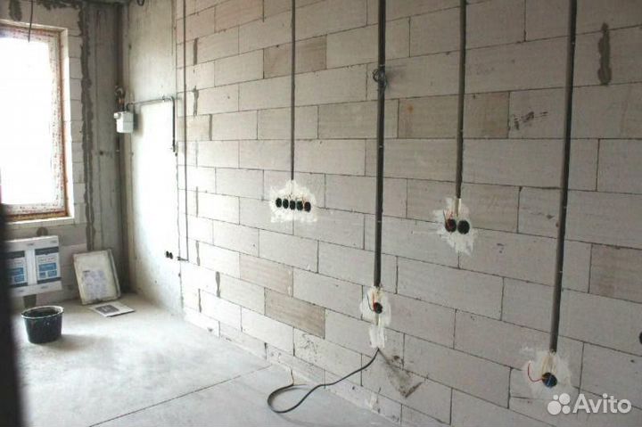 Мастер, занимающейся отделкой квартир