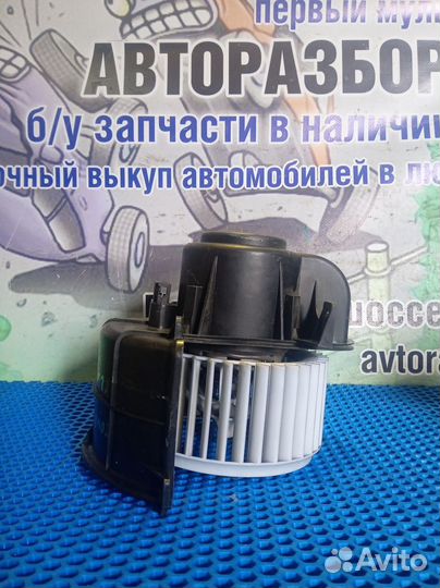 Моторчик отопителя Volkswagen Touareg