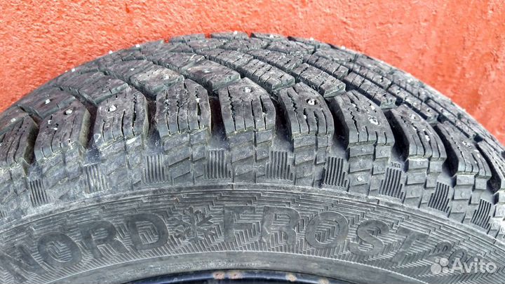 Gislaved Nord Frost 200 205/65 R16 95T