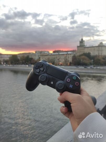 PlayStation 4 геймпад (есть варианты расцветок)