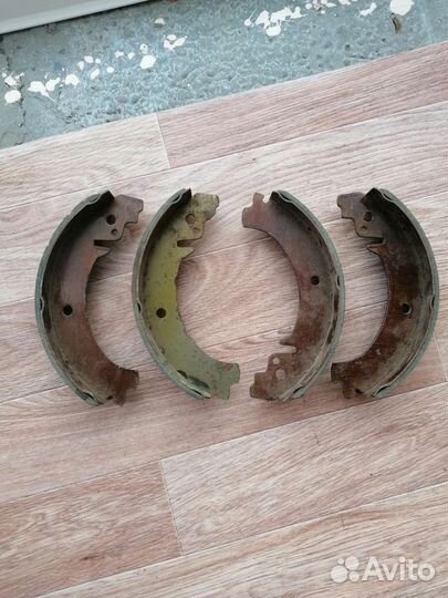 Продам тормозные колодки на Ваз