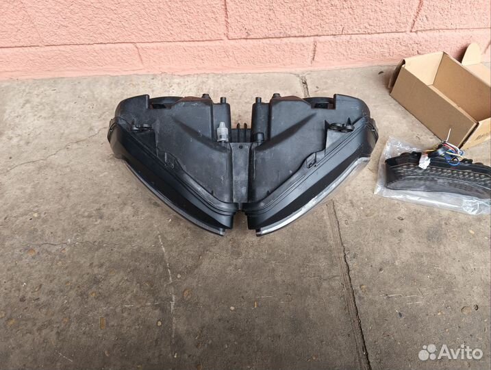 Фара yamaha r1 2002-2003