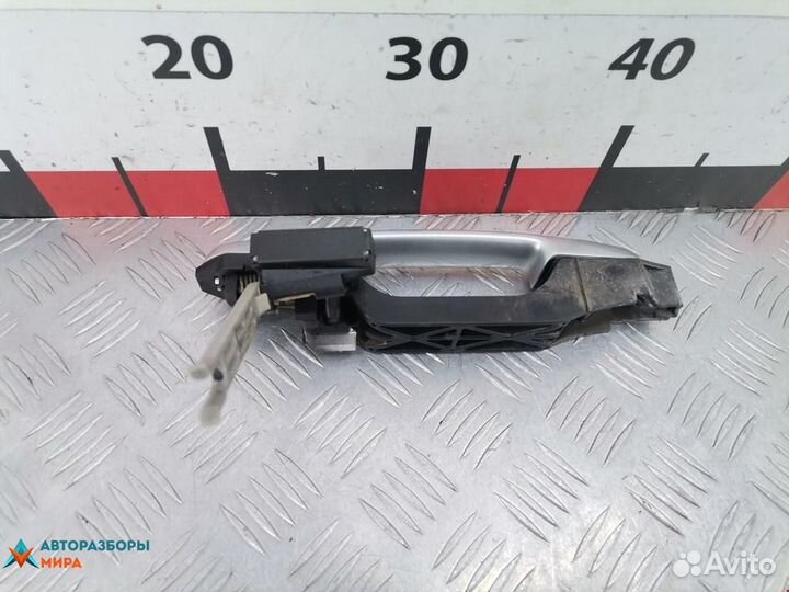 Ручка наружная задняя левая Toyota Corolla