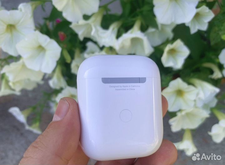 AirPods новые