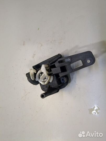 Кнопка багажника Renault Clio, 2001