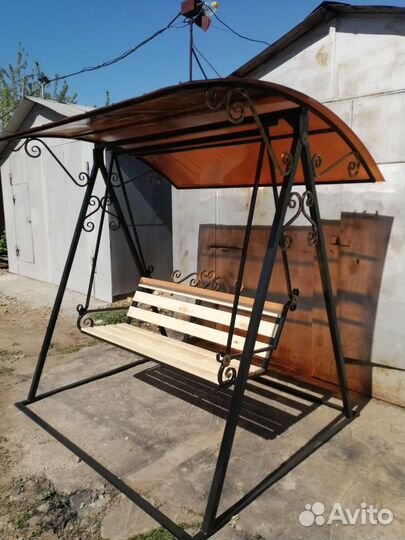 Садовые качели скамейки