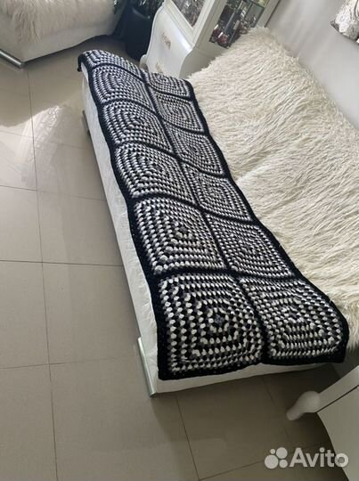 Накидка на диван, плед, чехлы на подушки