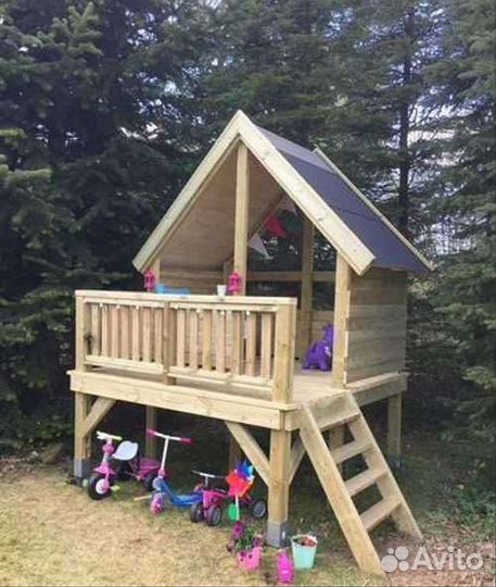Детский игровой домик из дерева
