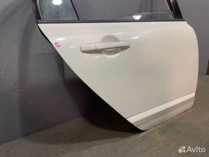 Дверь задняя правая Honda Civic 8 4D FD