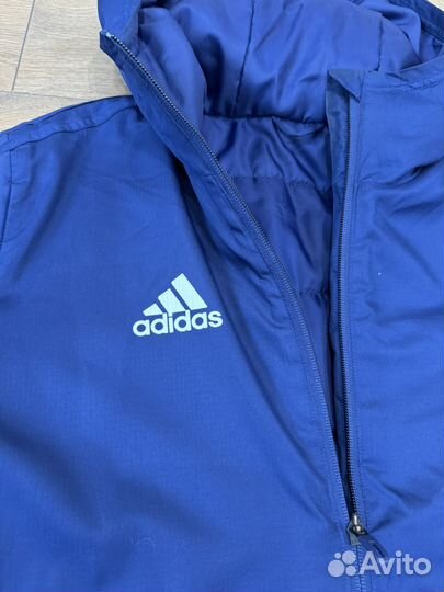 Продам куртку Adidas демисезонная 164