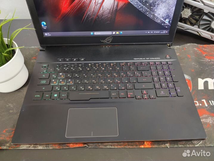 Монстр Asus Zephyrus M GTX1070 i7-8750H 144Hz