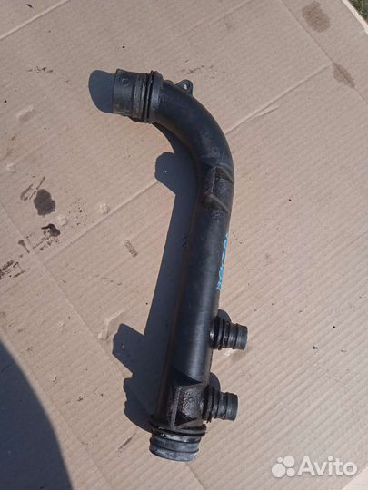 Патрубок системы охлаждения Opel Vectra b Опель