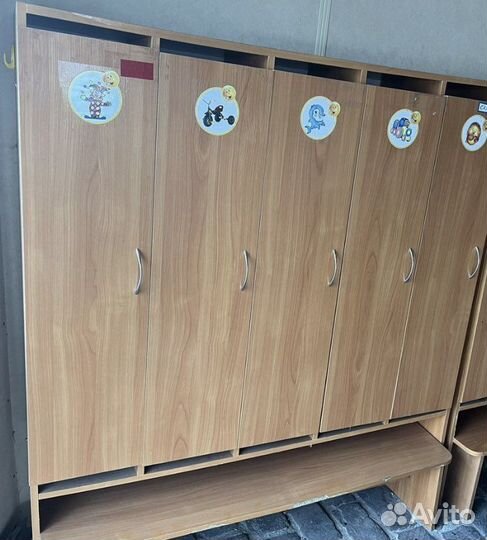 Шкафчики для раздевалки детского сада