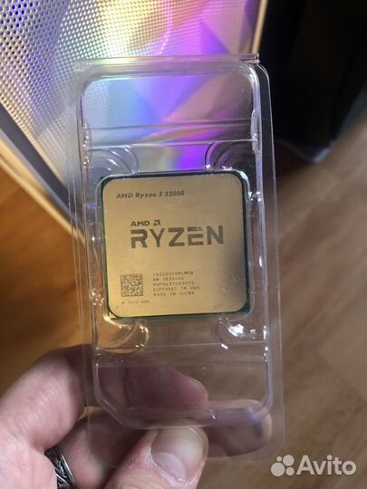 Процессор Ryzen 3 2200G