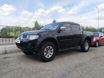 Mitsubishi L200 2.5 AT, 2011, 180 000 км, с пробегом, цена 1 380 000 руб.