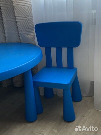 Детский стол и стулья IKEA