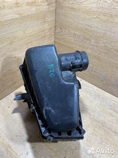 Корпус воздушного фильтра Ford S-MAX B20