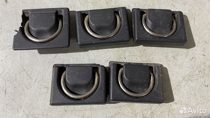 Петли для крепления груза Mercedes Benz W210