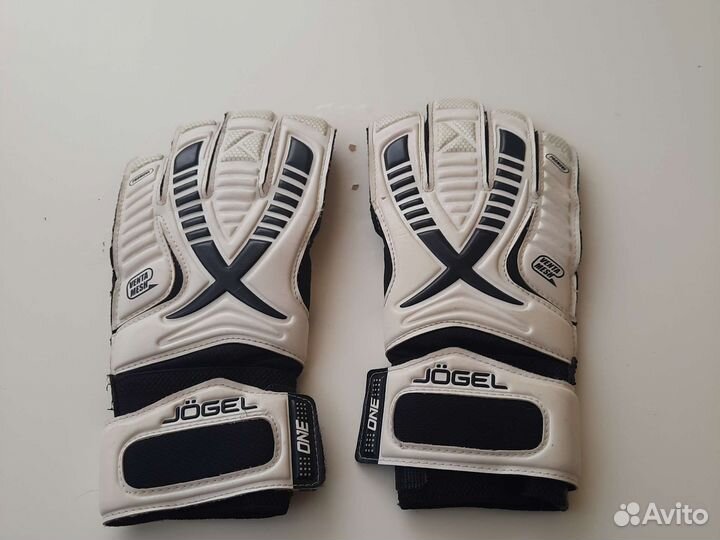 Вратарские перчатки jogel