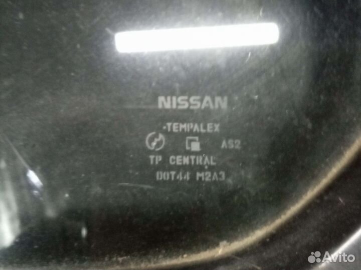 Стекло глухое задней левой двери Bluebird y13