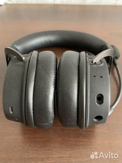 Беспроводные наушники hyperx