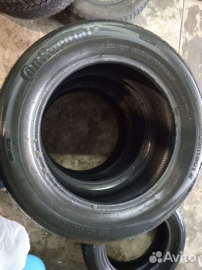 Continental ContiPremierContact 215/60 R17 96H